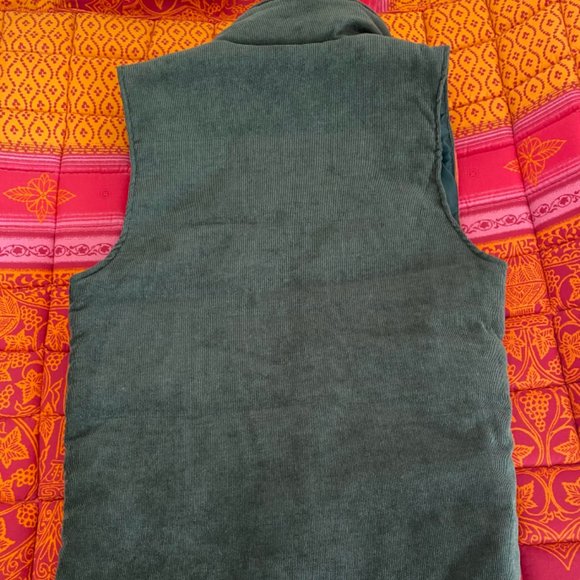 Green Vest - Picture 3 of 3